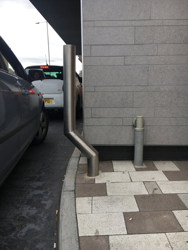 1100 mm Cranked Safety Bollard 3