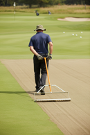 Professional Reversible Leveling Grid Tool for Turf and Gravel Surfaces - 60cm Working Width for Lawn Care and Top Dressin...