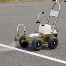 Close-up battery-powered line marking machine | IndtriLine