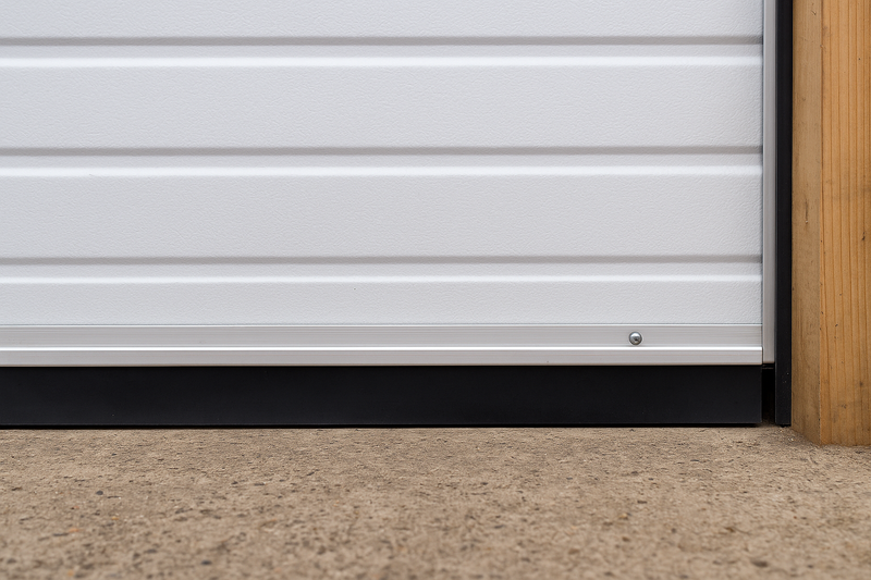 Heavy-Duty 50mm Rubber Garage Door Seal – Aluminium | Ultimate Gap Protection For Home & Industrial Use